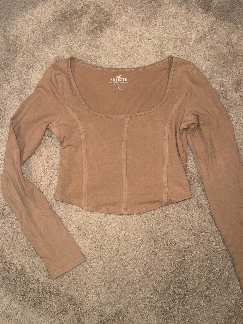 Hollister Women's Camel/Tan Long Sleeve Scoop-Neck Crop Top